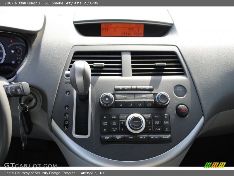 Controls of 2007 Quest 3.5 SL