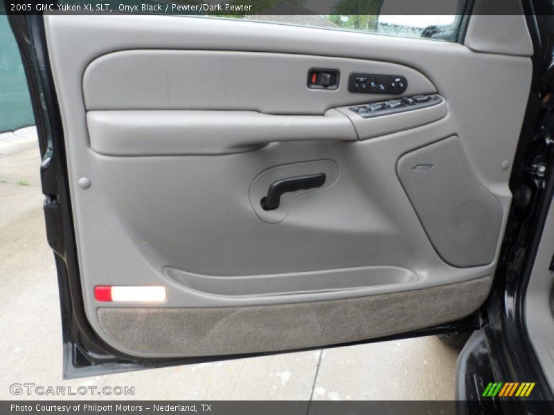 Onyx Black / Pewter/Dark Pewter 2005 GMC Yukon XL SLT