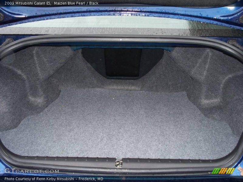 Maizen Blue Pearl / Black 2009 Mitsubishi Galant ES