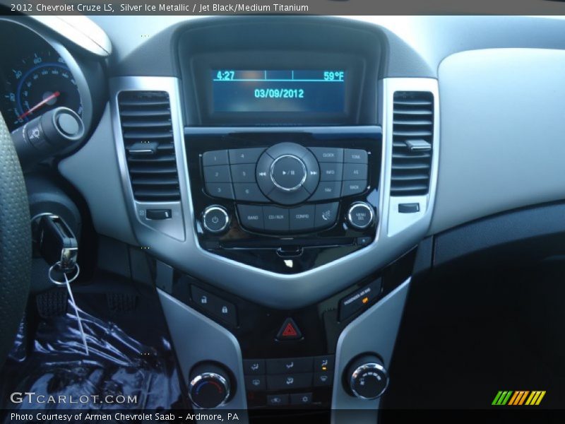 Silver Ice Metallic / Jet Black/Medium Titanium 2012 Chevrolet Cruze LS