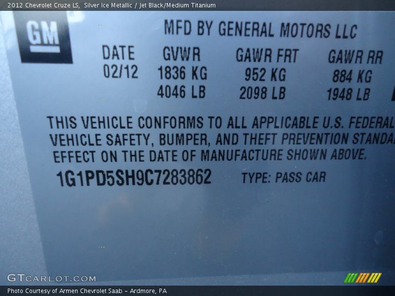 Silver Ice Metallic / Jet Black/Medium Titanium 2012 Chevrolet Cruze LS
