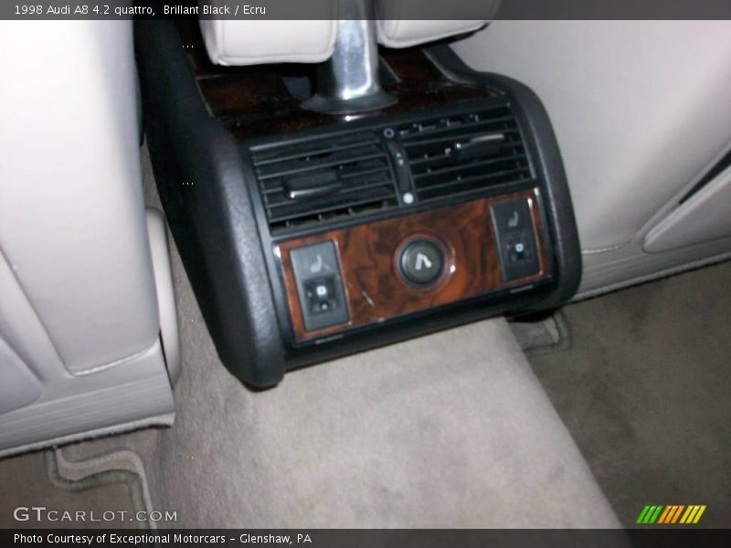 Brillant Black / Ecru 1998 Audi A8 4.2 quattro