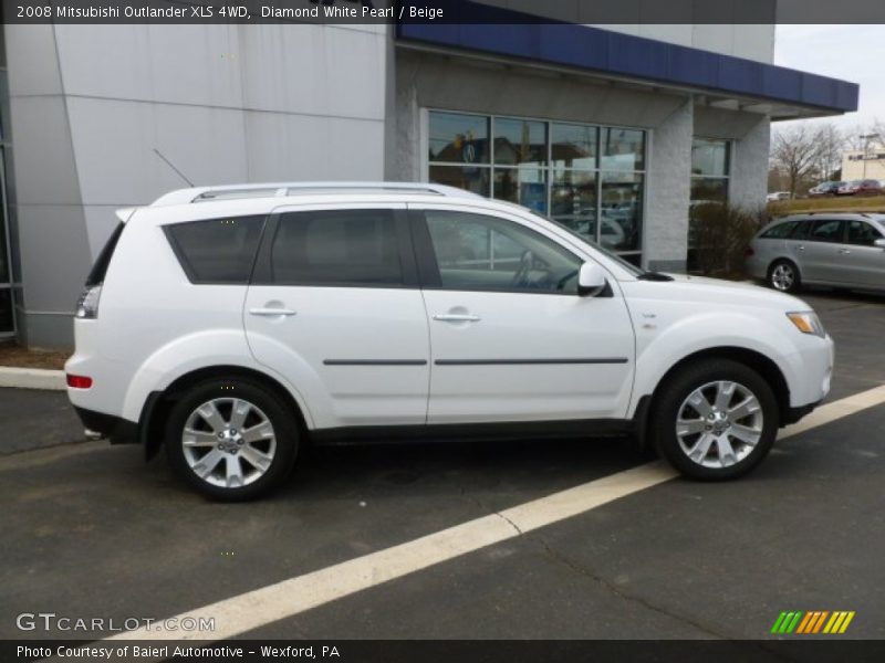 Diamond White Pearl / Beige 2008 Mitsubishi Outlander XLS 4WD