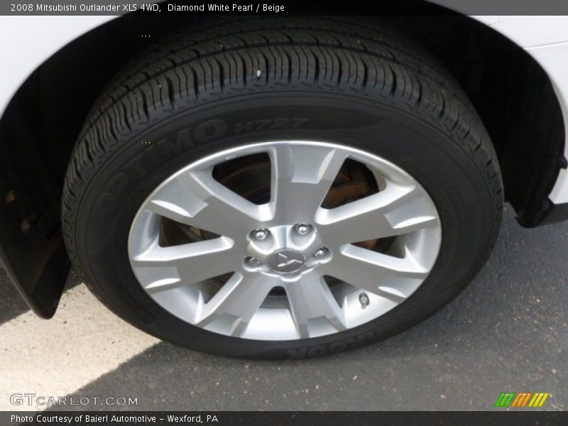 Diamond White Pearl / Beige 2008 Mitsubishi Outlander XLS 4WD