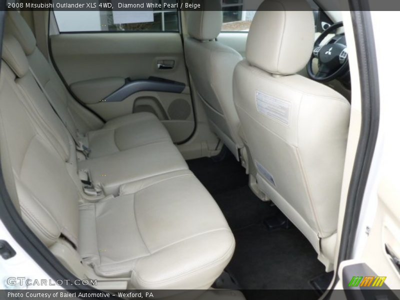Diamond White Pearl / Beige 2008 Mitsubishi Outlander XLS 4WD