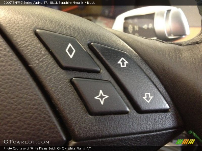 Controls of 2007 7 Series Alpina B7