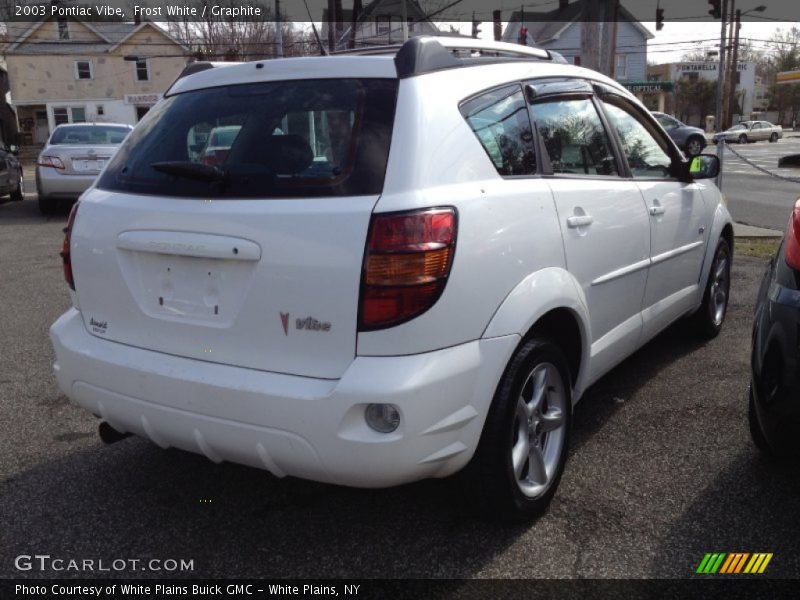 Frost White / Graphite 2003 Pontiac Vibe