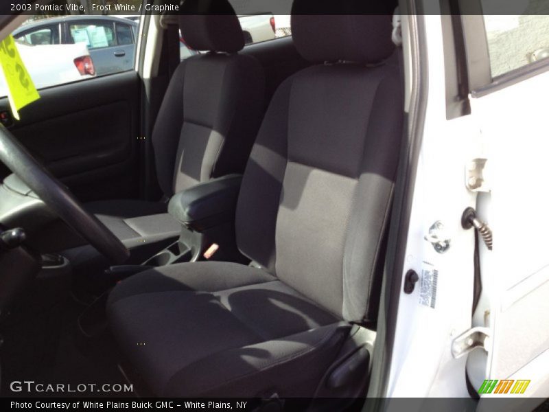 Frost White / Graphite 2003 Pontiac Vibe