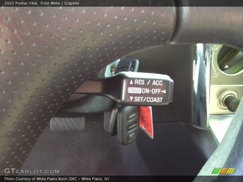 Frost White / Graphite 2003 Pontiac Vibe