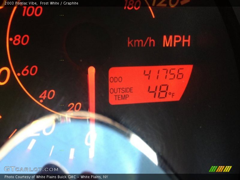 Frost White / Graphite 2003 Pontiac Vibe