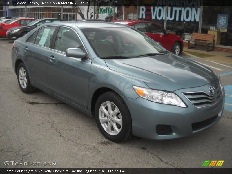 Aloe Green Metallic / Bisque 2010 Toyota Camry