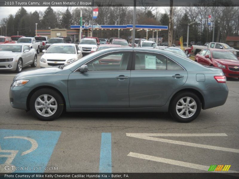 Aloe Green Metallic / Bisque 2010 Toyota Camry