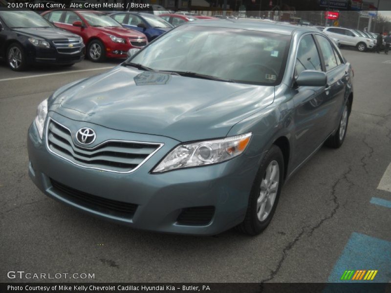 Aloe Green Metallic / Bisque 2010 Toyota Camry