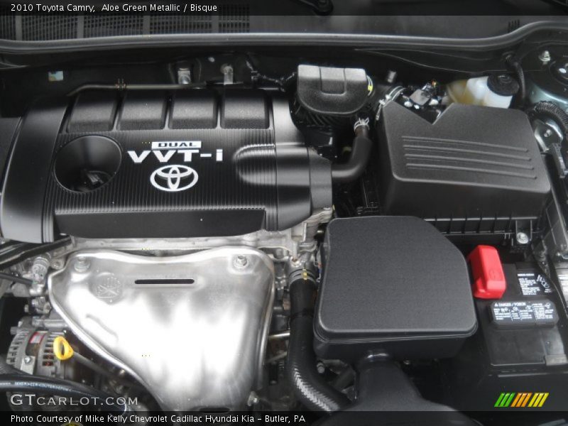 Aloe Green Metallic / Bisque 2010 Toyota Camry