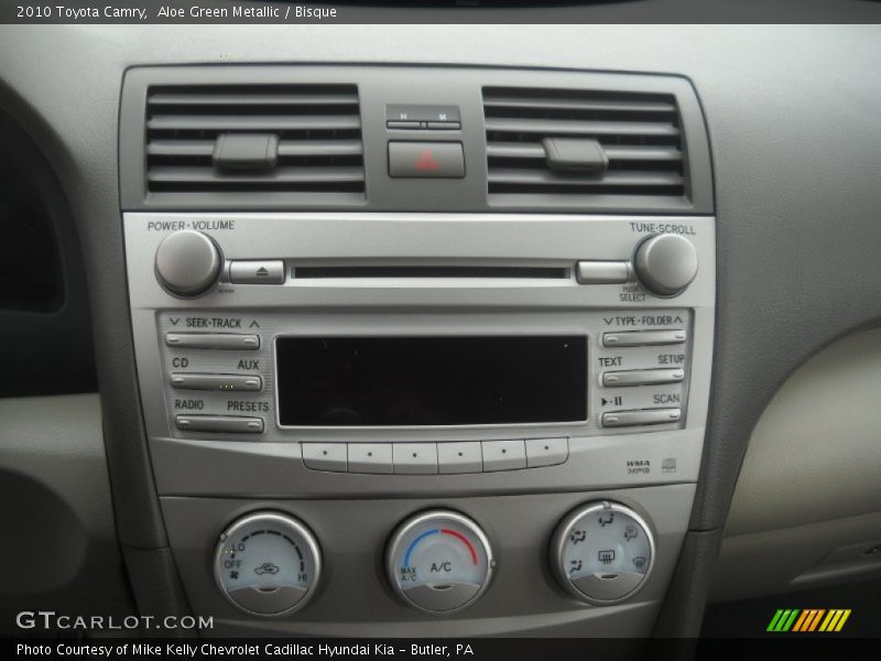 Aloe Green Metallic / Bisque 2010 Toyota Camry