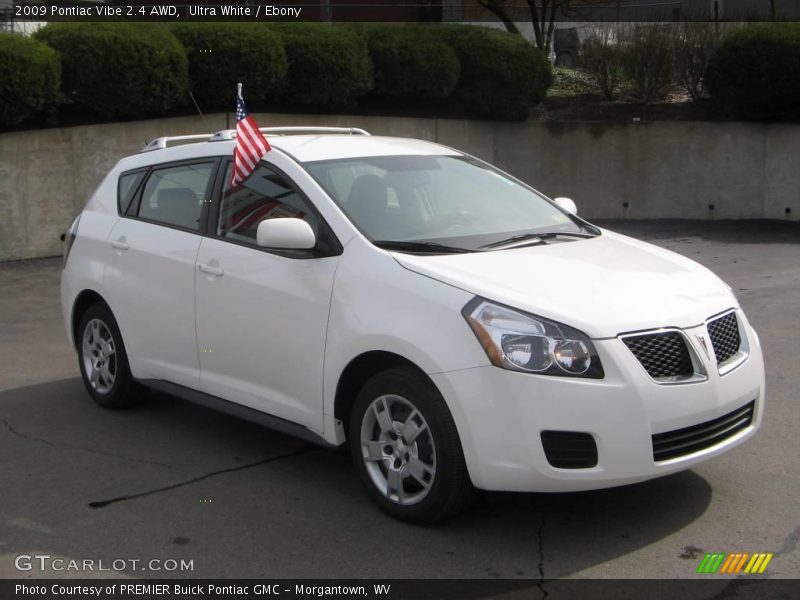 Ultra White / Ebony 2009 Pontiac Vibe 2.4 AWD