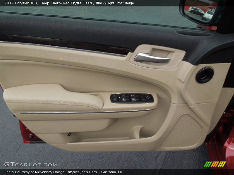 Deep Cherry Red Crystal Pearl / Black/Light Frost Beige 2012 Chrysler 300