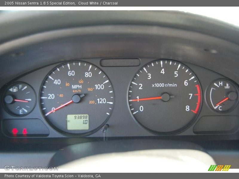 Cloud White / Charcoal 2005 Nissan Sentra 1.8 S Special Edition