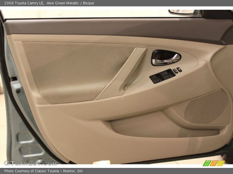 Aloe Green Metallic / Bisque 2009 Toyota Camry LE