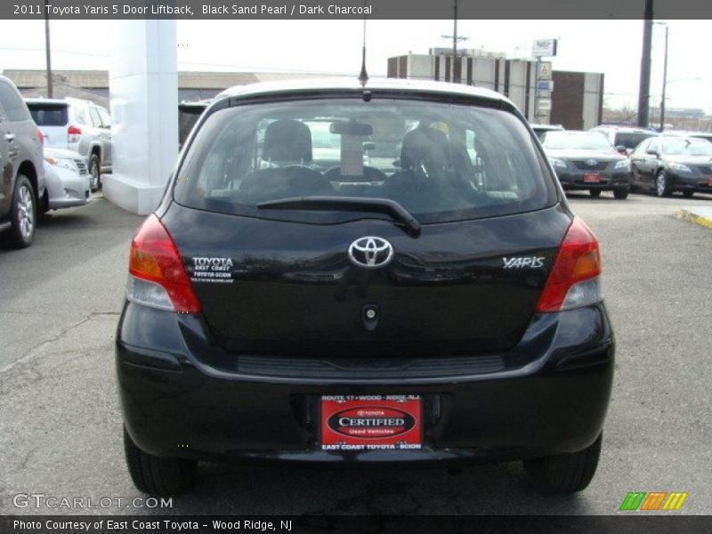 Black Sand Pearl / Dark Charcoal 2011 Toyota Yaris 5 Door Liftback