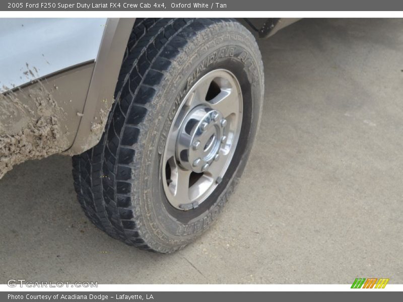 Oxford White / Tan 2005 Ford F250 Super Duty Lariat FX4 Crew Cab 4x4