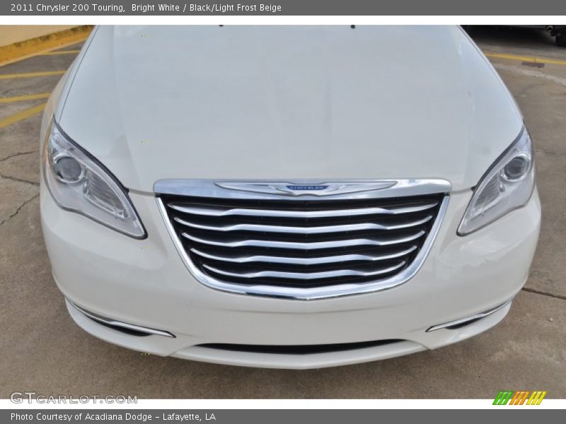 Bright White / Black/Light Frost Beige 2011 Chrysler 200 Touring