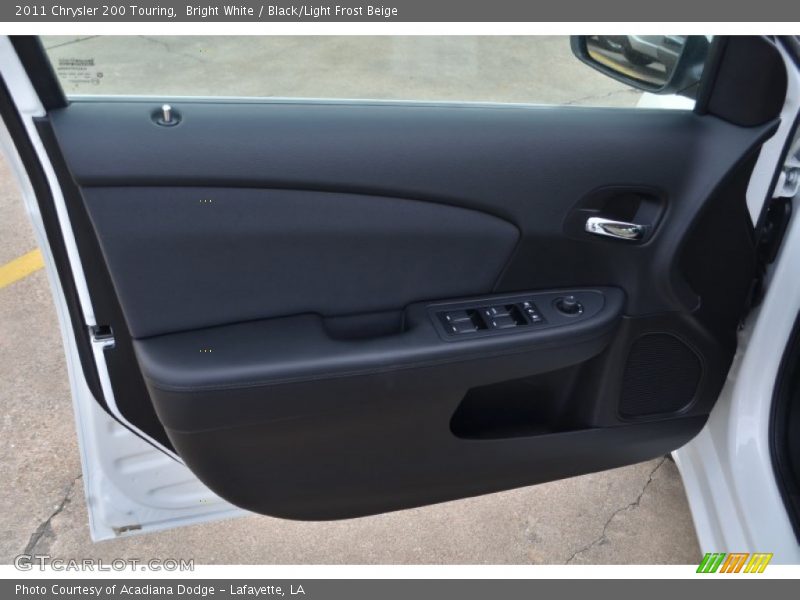 Bright White / Black/Light Frost Beige 2011 Chrysler 200 Touring