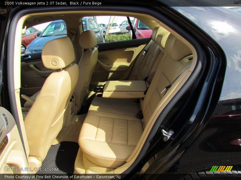 Black / Pure Beige 2006 Volkswagen Jetta 2.0T Sedan