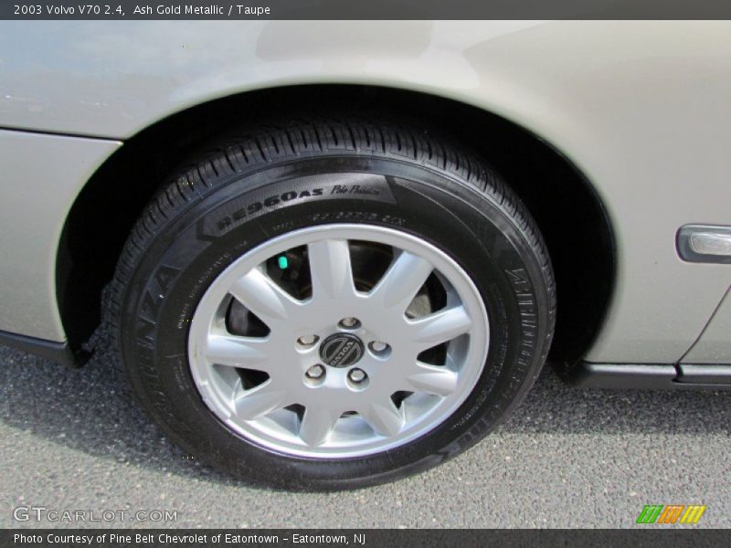 Ash Gold Metallic / Taupe 2003 Volvo V70 2.4