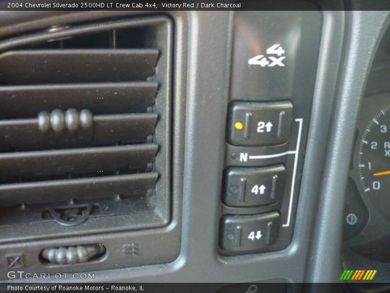Victory Red / Dark Charcoal 2004 Chevrolet Silverado 2500HD LT Crew Cab 4x4