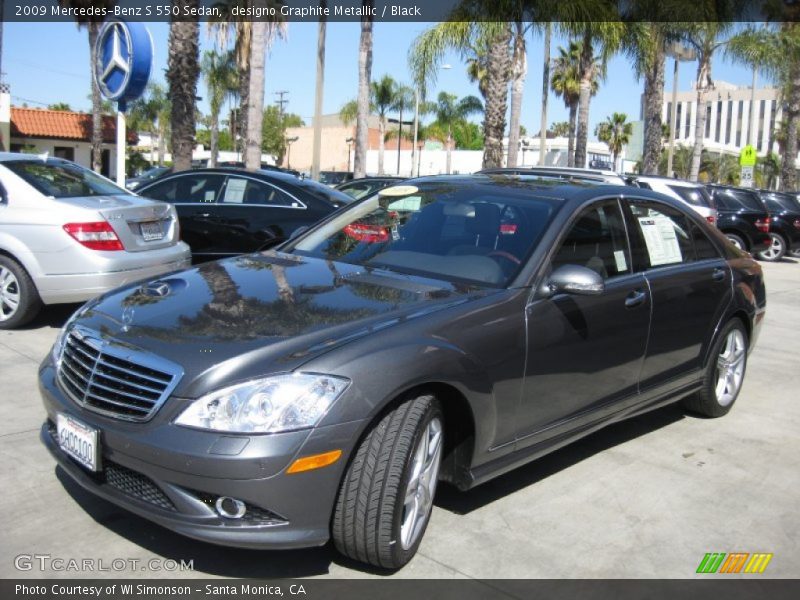 Front 3/4 View of 2009 S 550 Sedan