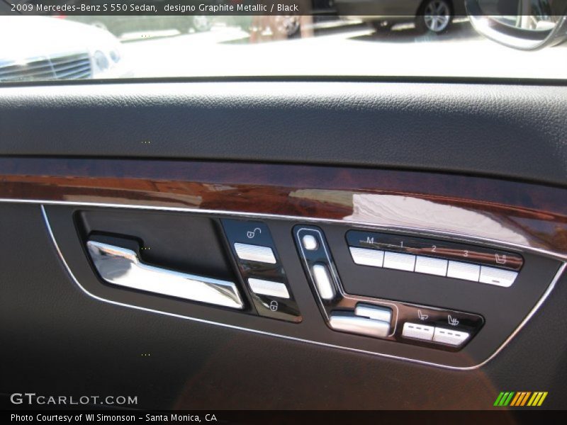 Controls of 2009 S 550 Sedan