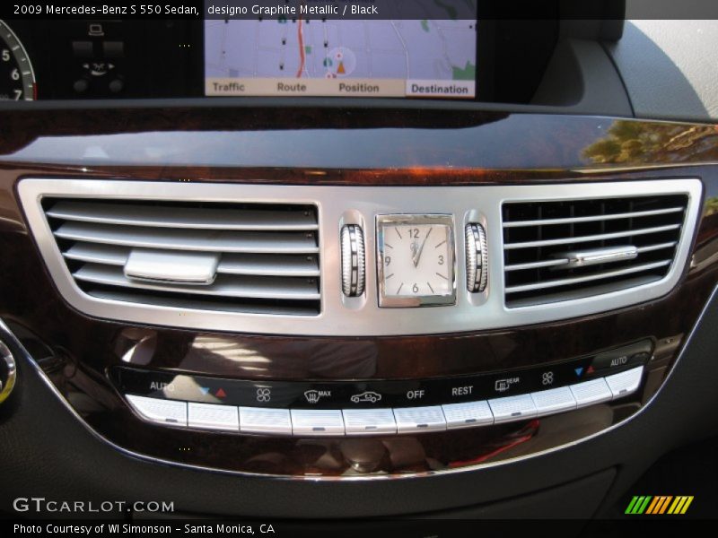 Controls of 2009 S 550 Sedan