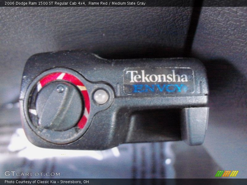 Flame Red / Medium Slate Gray 2006 Dodge Ram 1500 ST Regular Cab 4x4