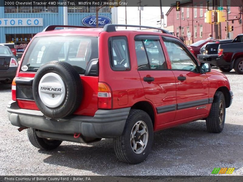 Wildfire Red / Medium Gray 2000 Chevrolet Tracker 4WD Hard Top