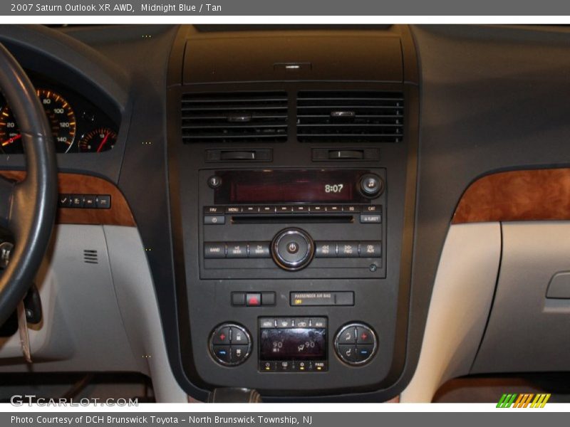 Midnight Blue / Tan 2007 Saturn Outlook XR AWD