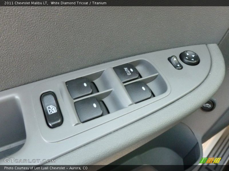 White Diamond Tricoat / Titanium 2011 Chevrolet Malibu LT