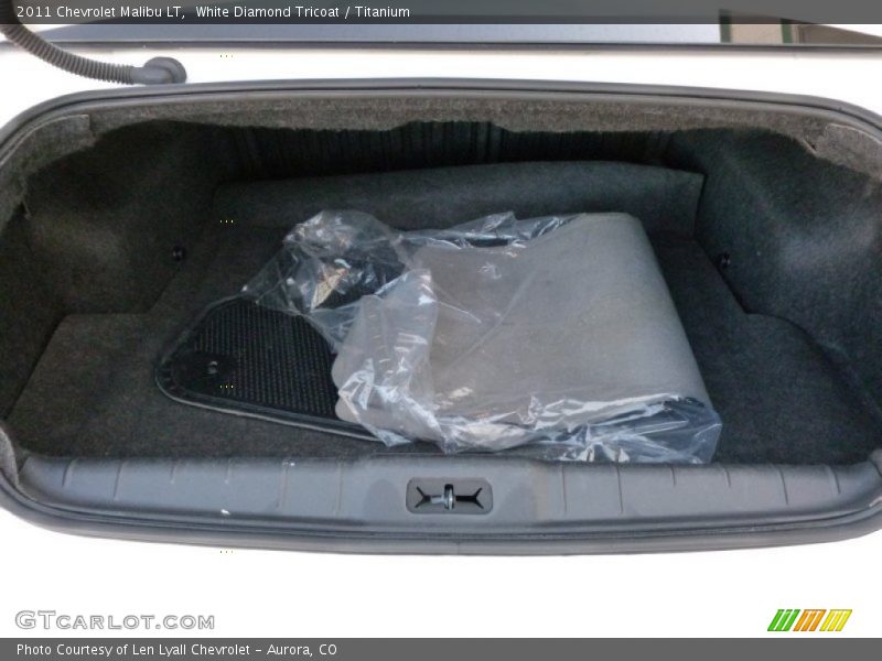 White Diamond Tricoat / Titanium 2011 Chevrolet Malibu LT