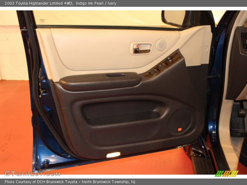 Indigo Ink Pearl / Ivory 2003 Toyota Highlander Limited 4WD