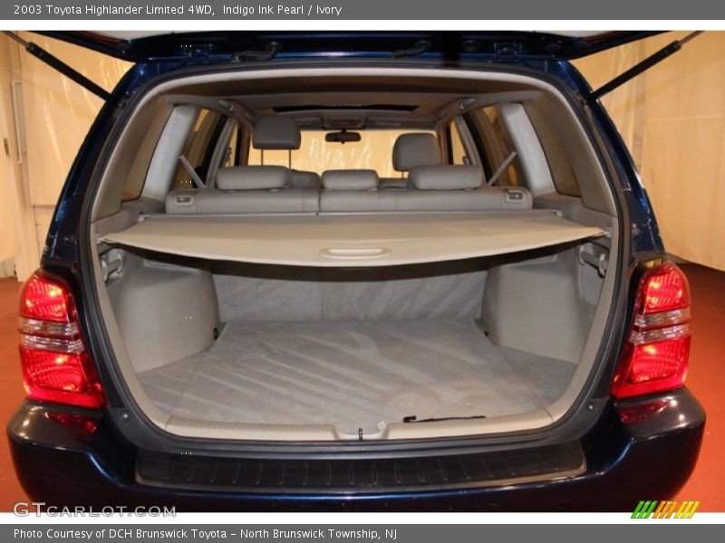 Indigo Ink Pearl / Ivory 2003 Toyota Highlander Limited 4WD