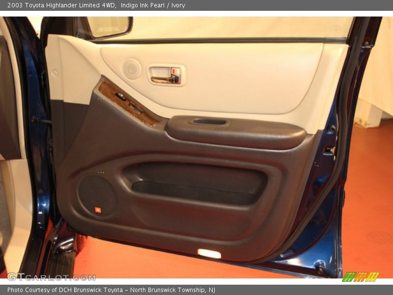 Indigo Ink Pearl / Ivory 2003 Toyota Highlander Limited 4WD