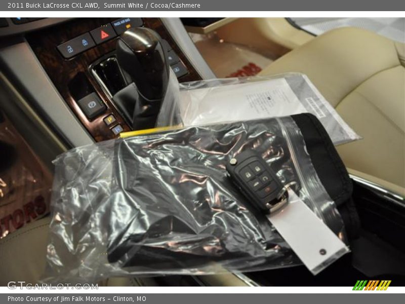 Summit White / Cocoa/Cashmere 2011 Buick LaCrosse CXL AWD