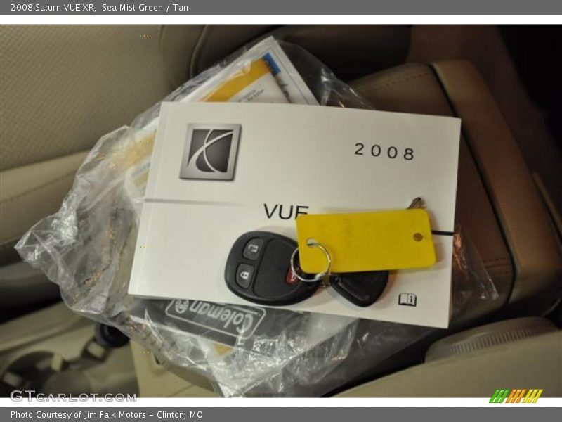Sea Mist Green / Tan 2008 Saturn VUE XR