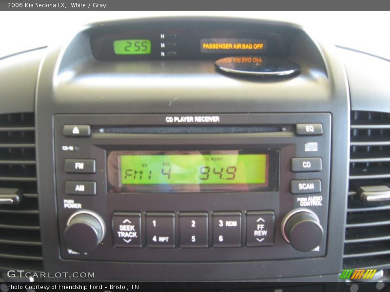 White / Gray 2006 Kia Sedona LX
