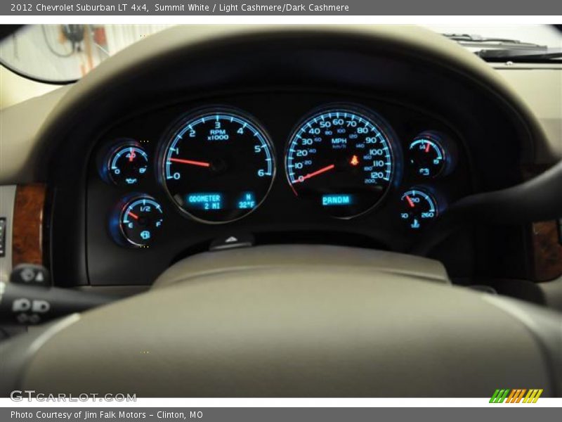 Summit White / Light Cashmere/Dark Cashmere 2012 Chevrolet Suburban LT 4x4