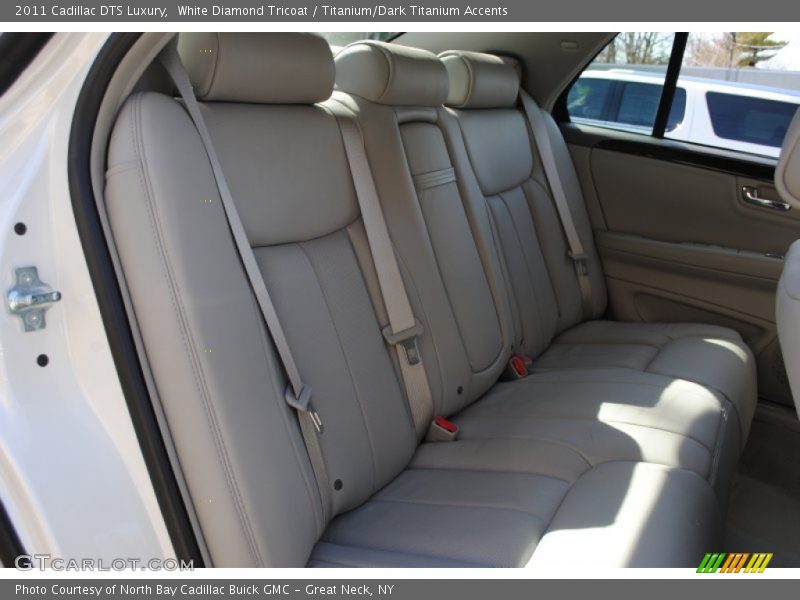 White Diamond Tricoat / Titanium/Dark Titanium Accents 2011 Cadillac DTS Luxury