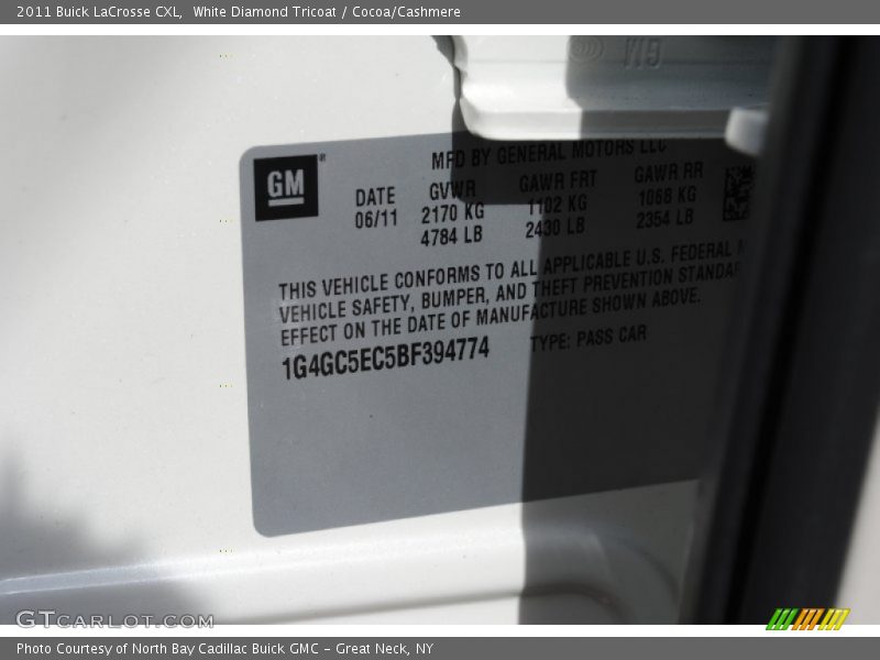 White Diamond Tricoat / Cocoa/Cashmere 2011 Buick LaCrosse CXL