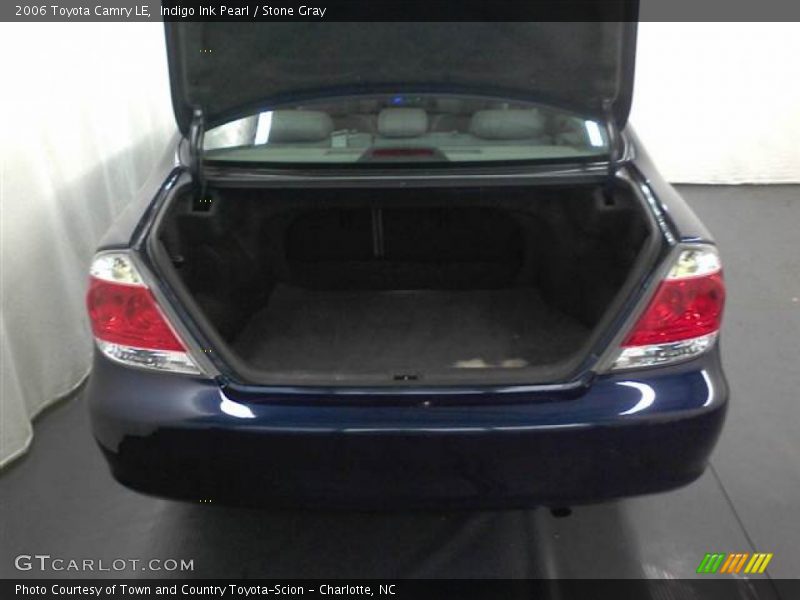 Indigo Ink Pearl / Stone Gray 2006 Toyota Camry LE