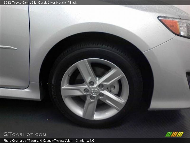 Classic Silver Metallic / Black 2012 Toyota Camry SE