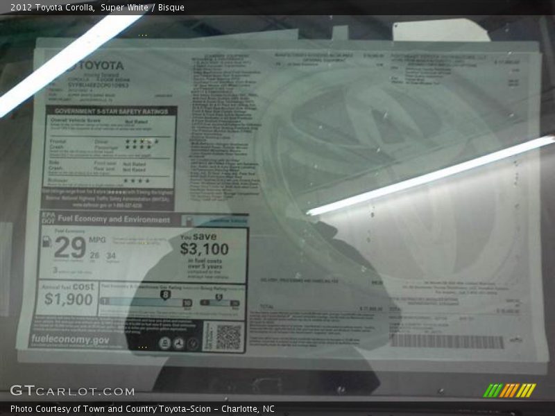 Super White / Bisque 2012 Toyota Corolla